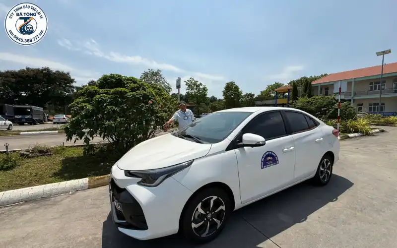 Hóc Lái xe thầy Bá Tòng Bình Dương Với 15 Năm Kinh Nghiệm Dạy Ô Tô